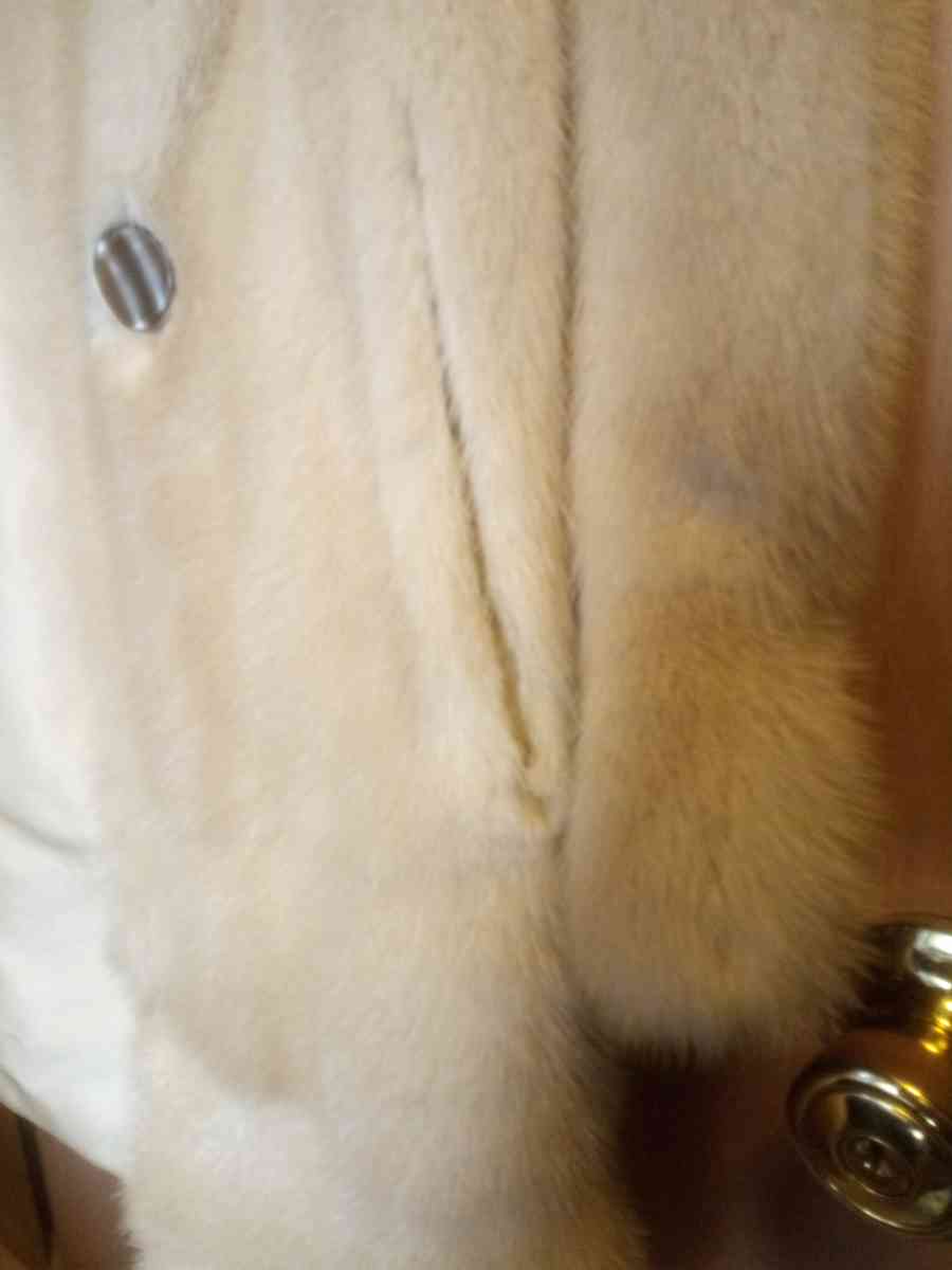 Mink vintage short coat - New York, New York - FleaMarketBay