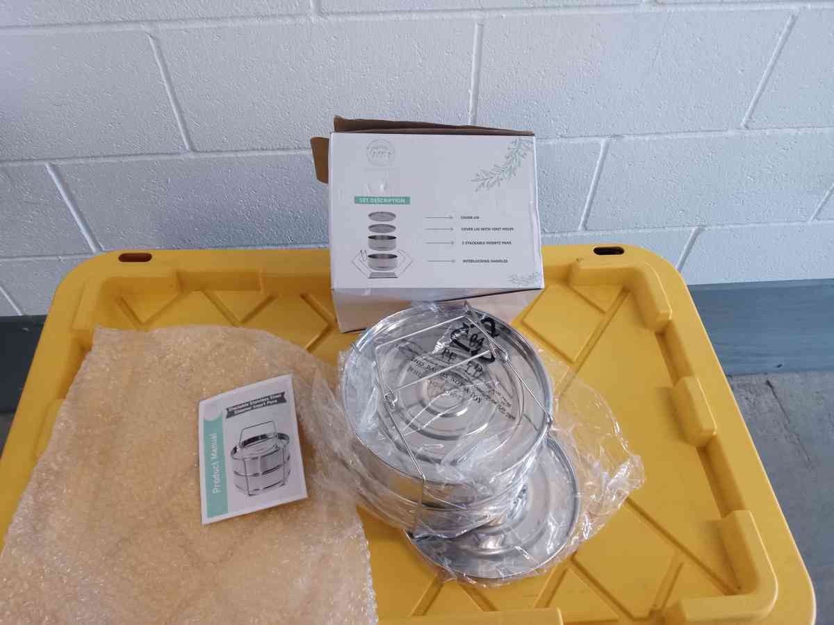 the lnsert pans of 3 compartments new TERRA BELLA - Adelanto, California - FleaMarketBay