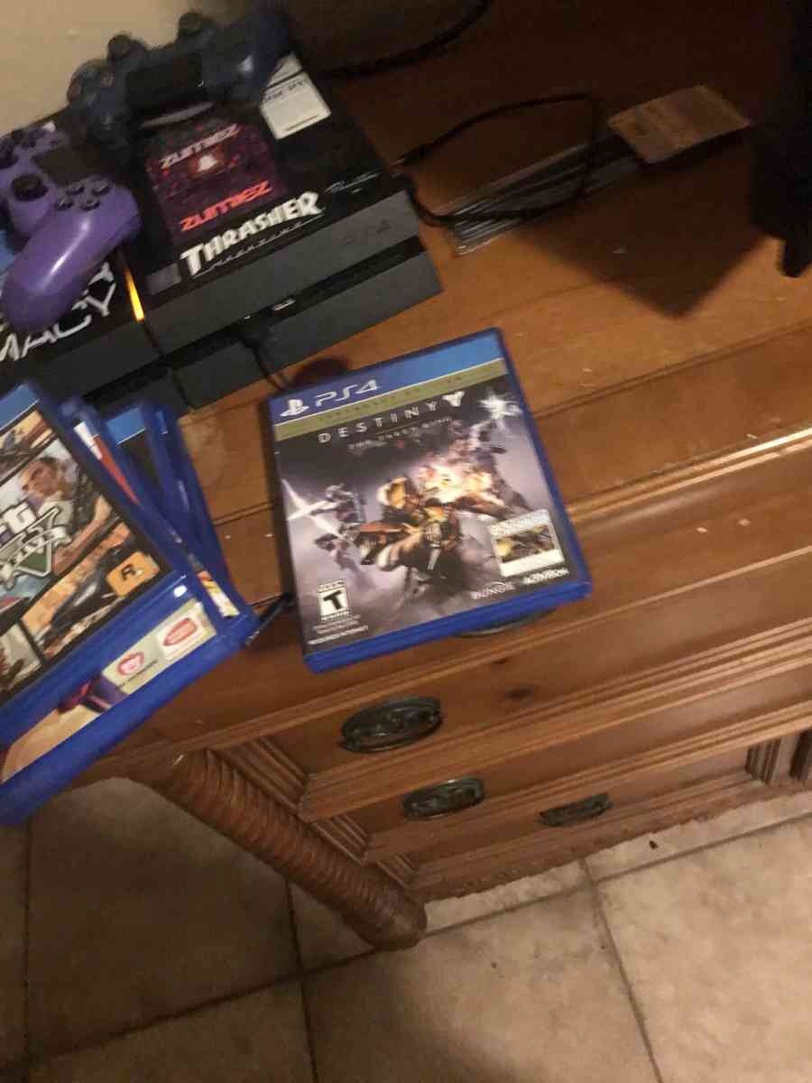 PlayStation 4 bundle - North Palm Beach, Florida - FleaMarketBay