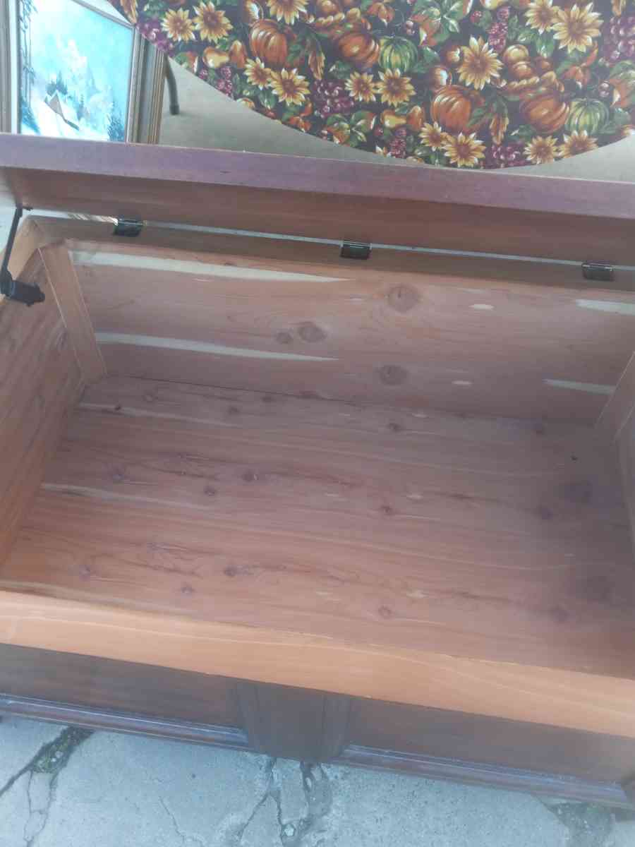 wood  chess - Tulare, California - FleaMarketBay