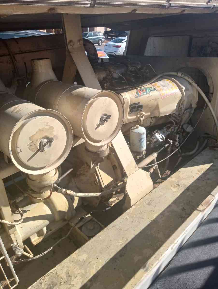 Ingersoll Rand 185 Portable Air Compressor  Diesel - Las Vegas, Nevada - FleaMarketBay
