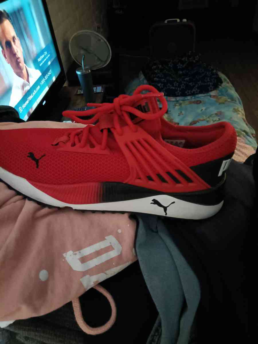 shoes both pairs - Phoenix, Arizona - FleaMarketBay