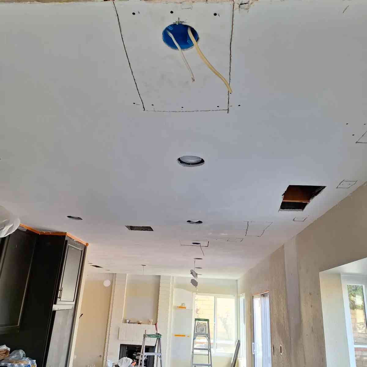 puertas Y Ventanas - Adelanto, California - FleaMarketBay