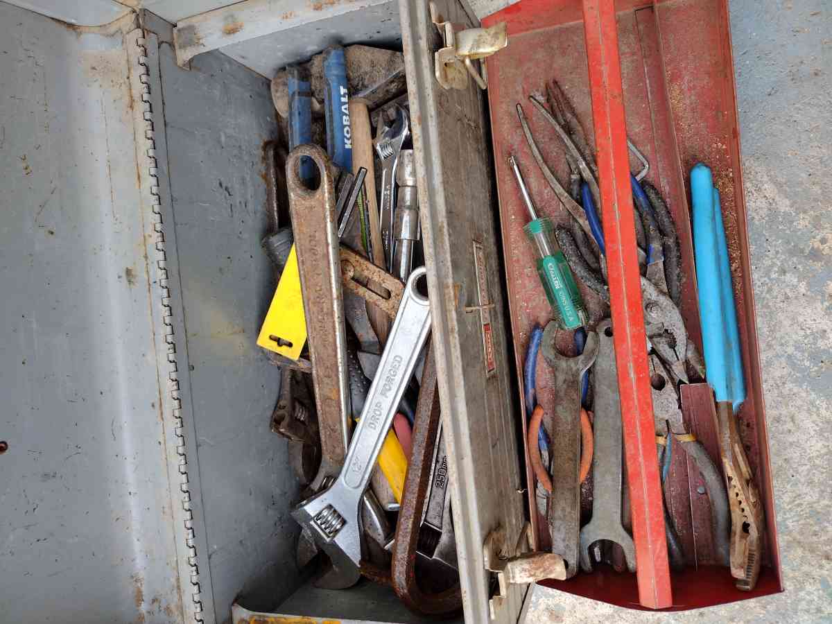 Tools - Bakersfield, California - FleaMarketBay
