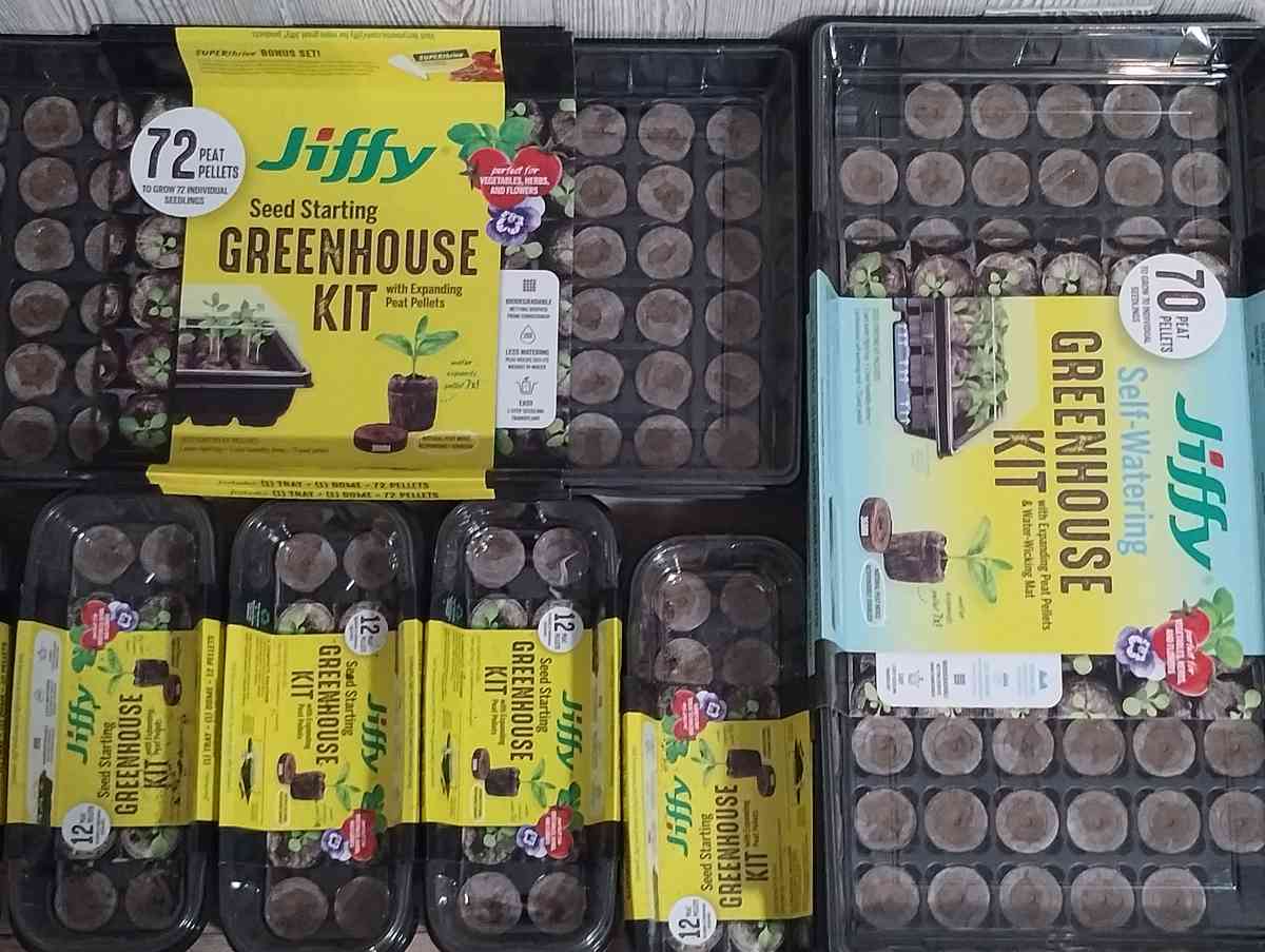 seed starter kits various flower bulbs - Kansas City, Kansas - FleaMarketBay