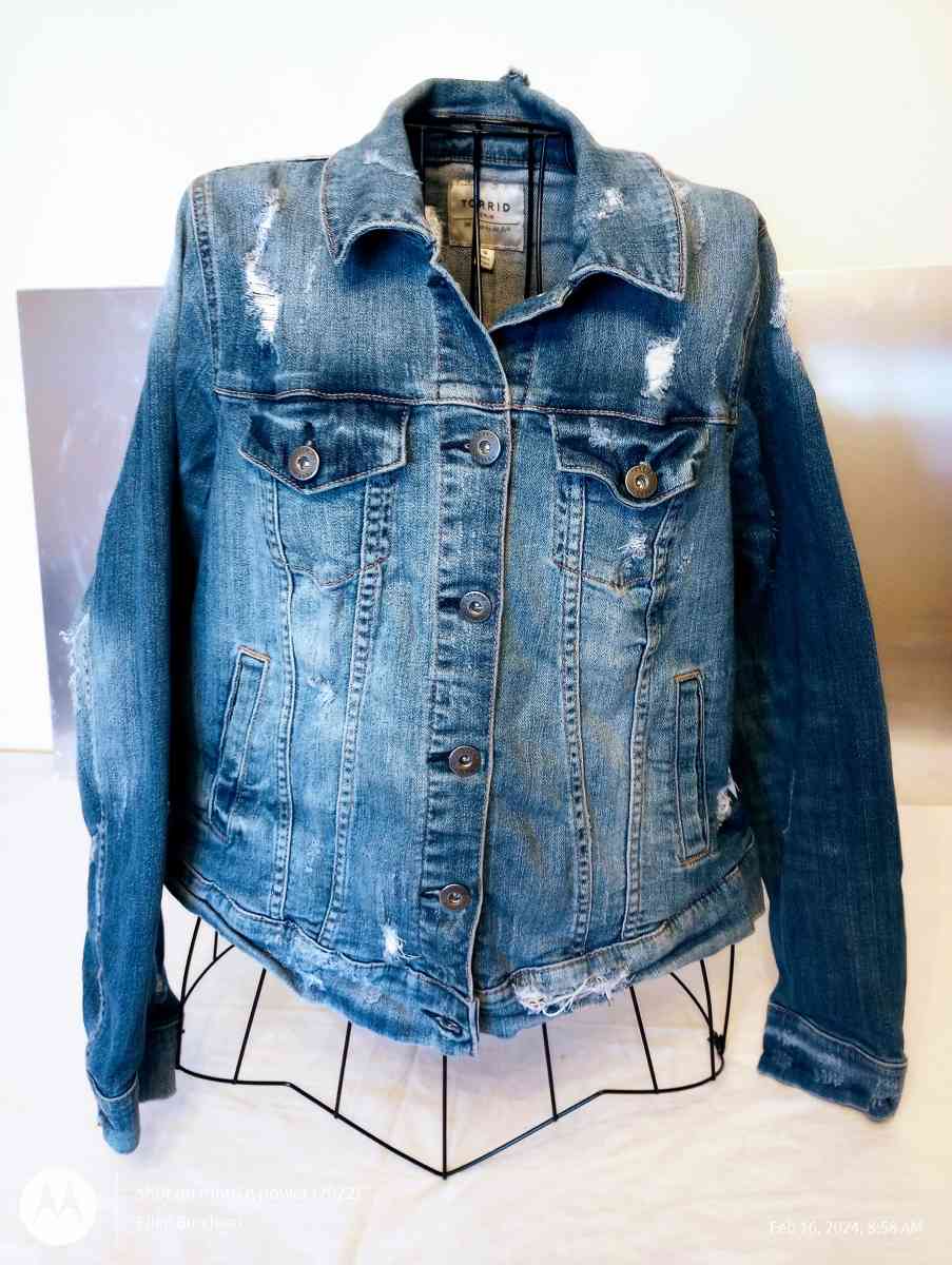 Torrid Denim - Salisbury, North Carolina - FleaMarketBay