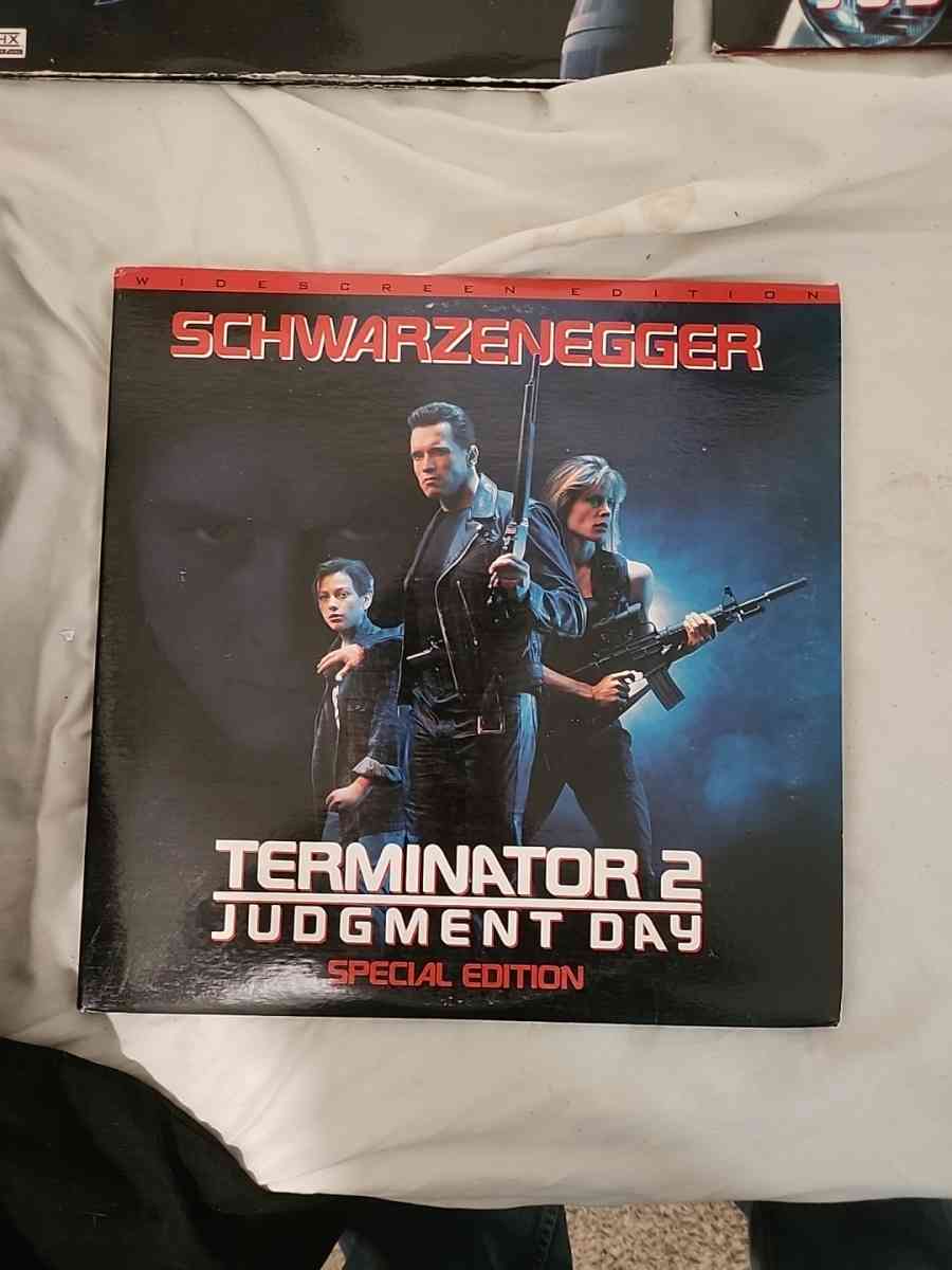 Laserdisc Lot - Antioch, California - FleaMarketBay