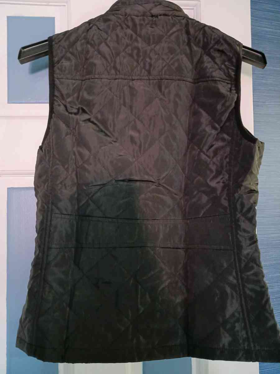 Black Light Vest - Middleburg, Pennsylvania - FleaMarketBay