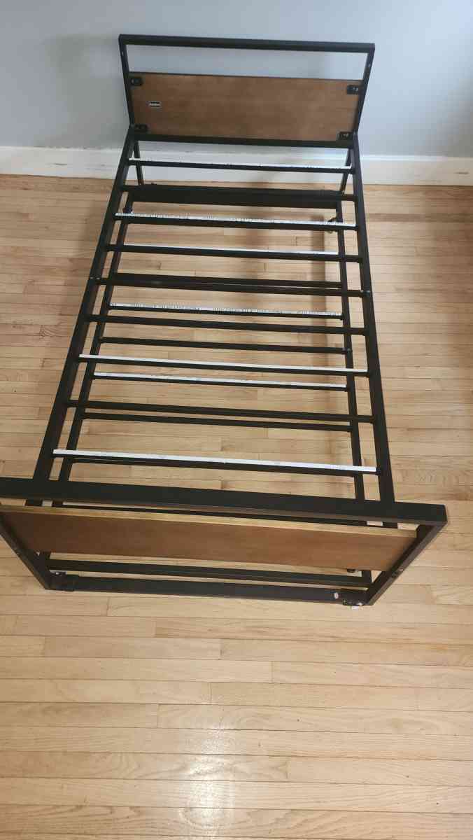 Twin Bamboo Wood Antique Metal Daybed with Trundle - Brooklyn, New York - FleaMarketBay