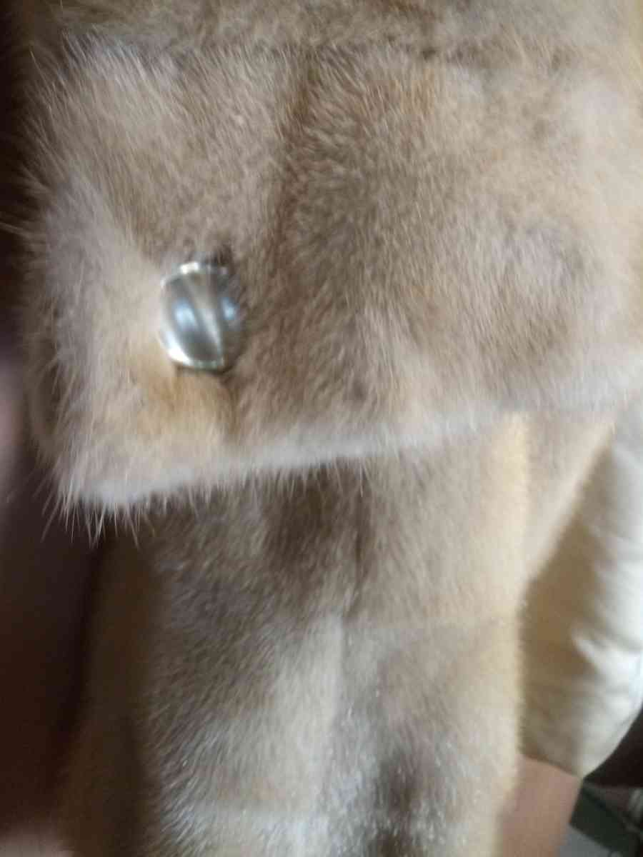 Mink vintage short coat - New York, New York - FleaMarketBay