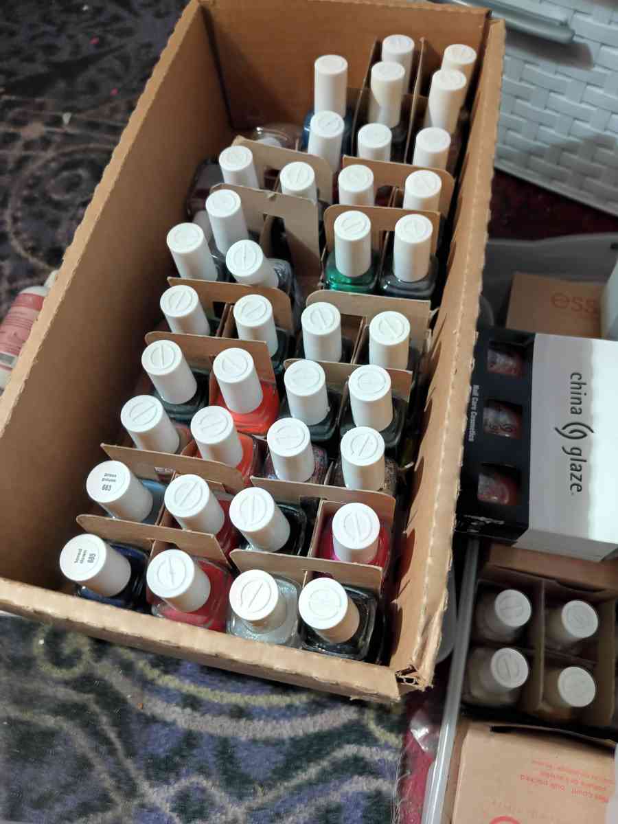 new salon nail polish each or bulk - Abilene, Texas - FleaMarketBay