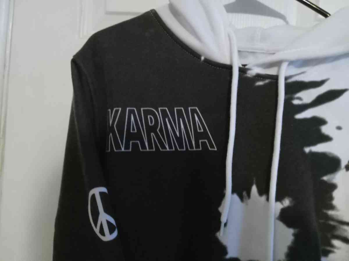 Mens Small BlackWhite Karma Hoodie - Croydon, Pennsylvania