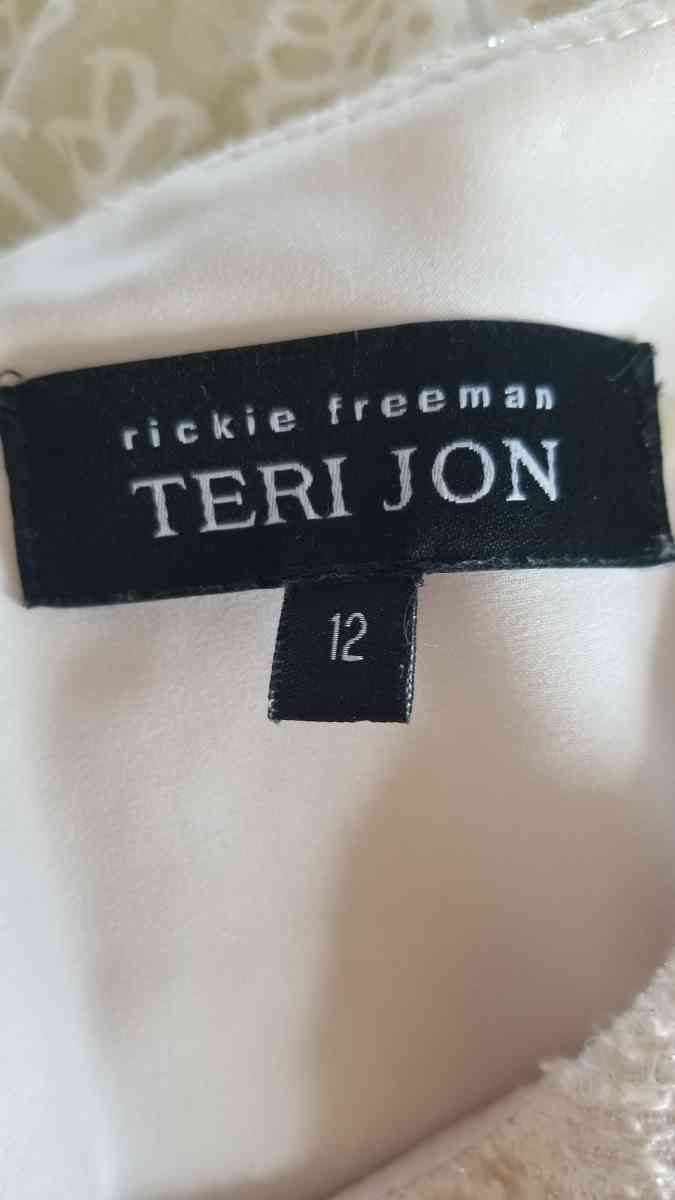 Rickie freeman Teri jon dress - Brooklyn, New York - FleaMarketBay