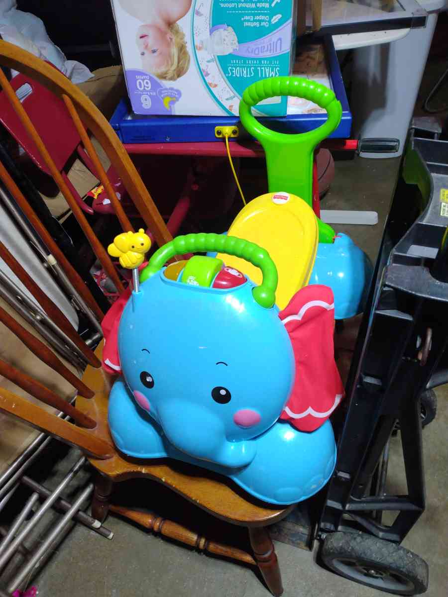 car elefant - Elgin, Illinois