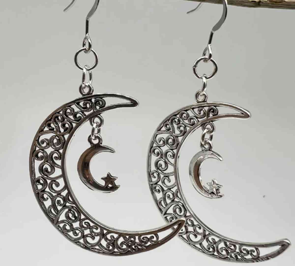 Moon Stone jewelry set - Dracut, Massachusetts - FleaMarketBay