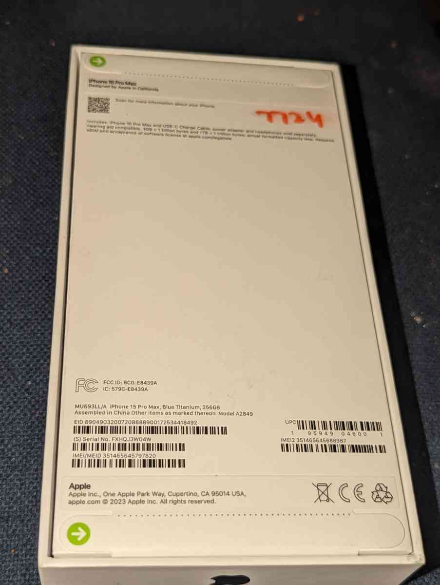 iPhone 15 pro max brand new sealed in da box - Litchfield, Illinois - FleaMarketBay