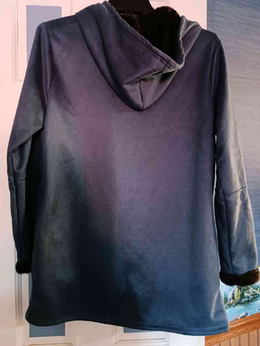 Navy Blue Lightweight Jacket - Middleburg, Pennsylvania - FleaMarketBay