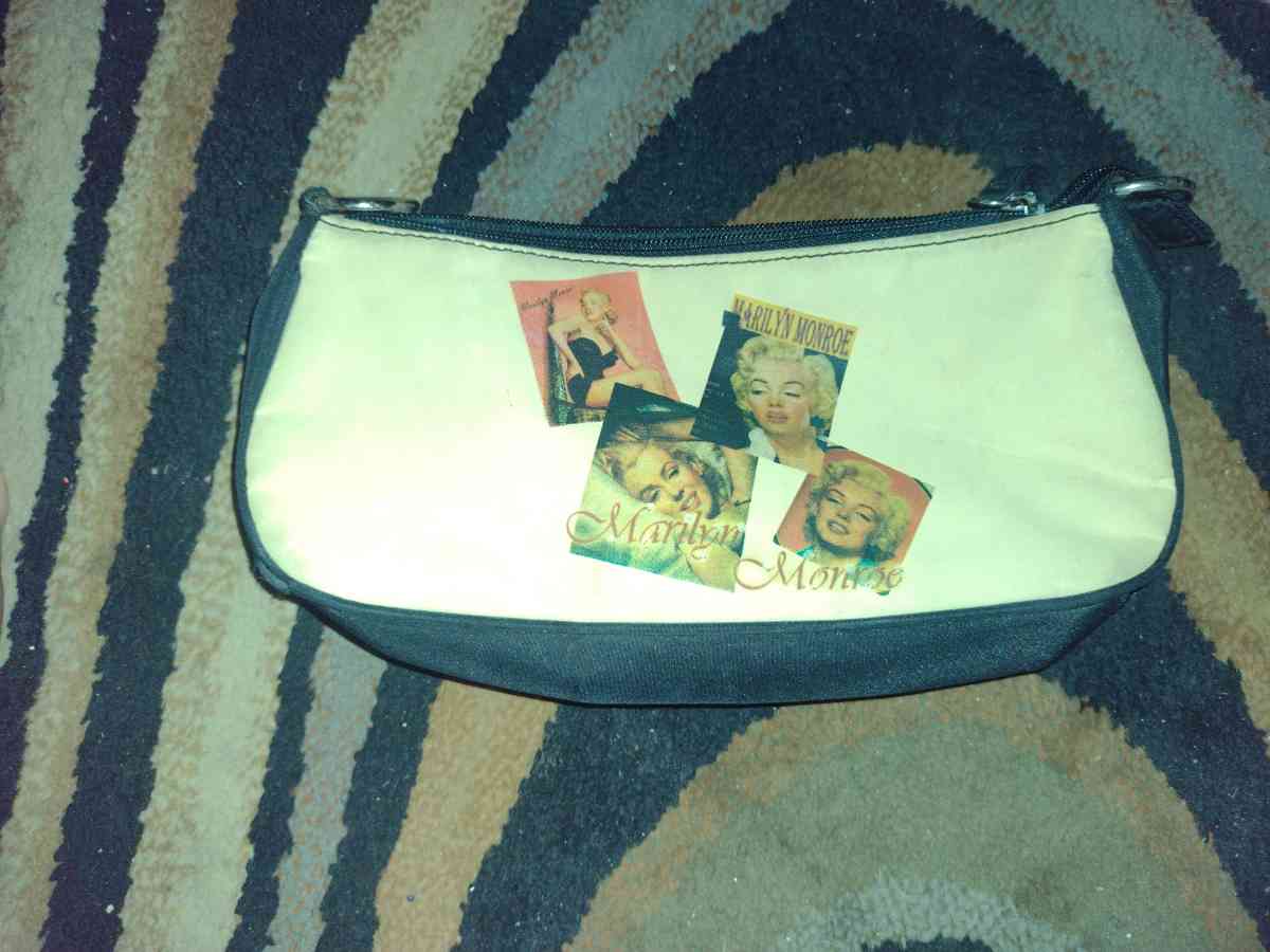 purses - San Antonio, Texas - FleaMarketBay