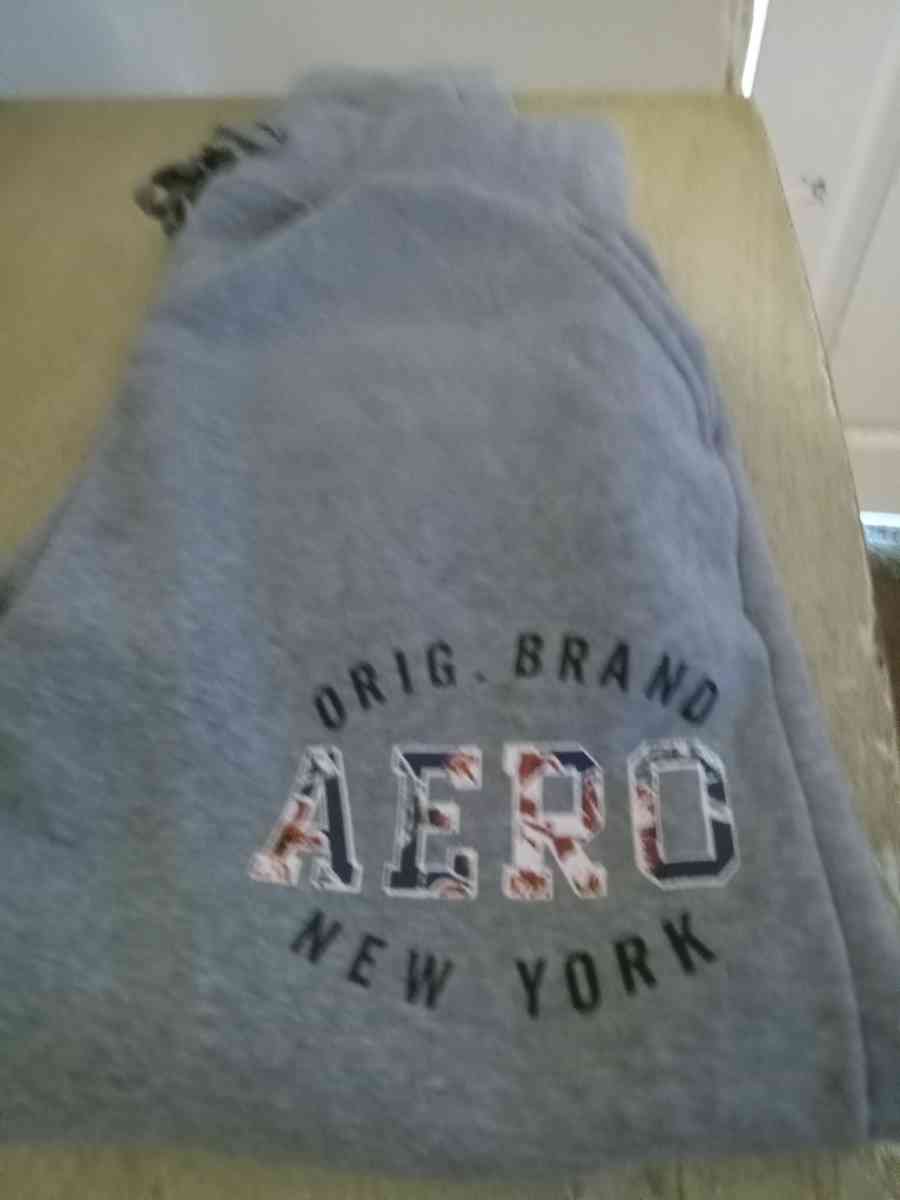 Mens Small Aeropostale Gray Jogger Sweats - Croydon, Pennsylvania - FleaMarketBay