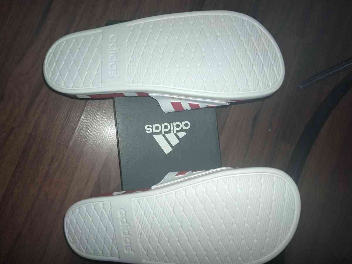 Minnie mouse slides size 11 new in box Adidas - Oklahoma City, Oklahoma - FleaMarketBay