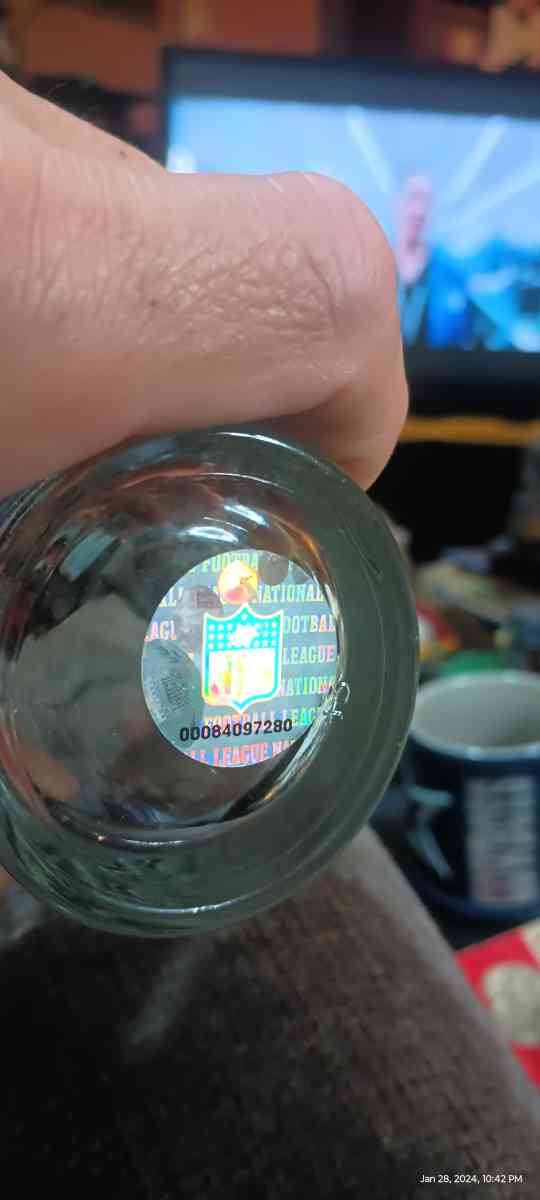 Collectable Dallas Cowboys 1 pint Glass - Philadelphia, Pennsylvania