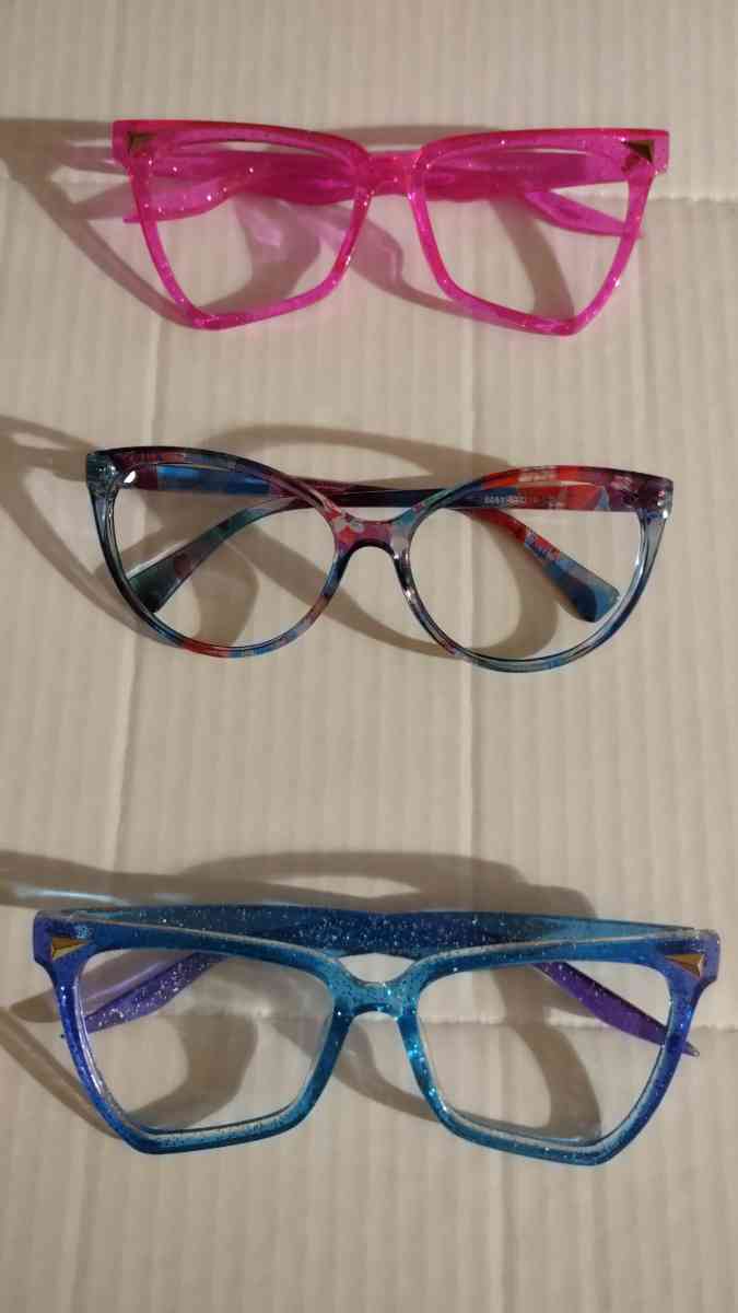 frame glasses in style - Cumberland, Rhode Island