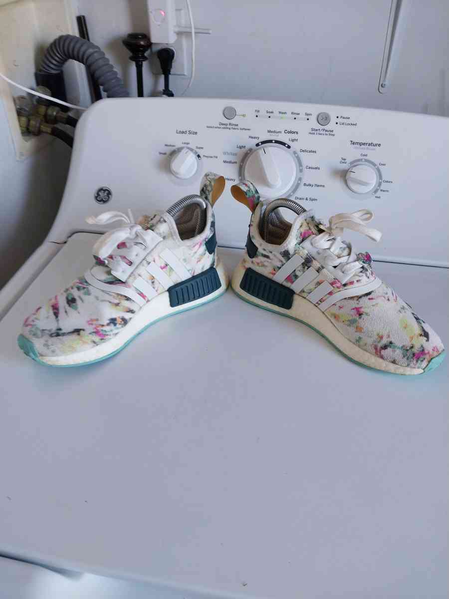 Adidas nmd water color - Mount Orab, Ohio - FleaMarketBay