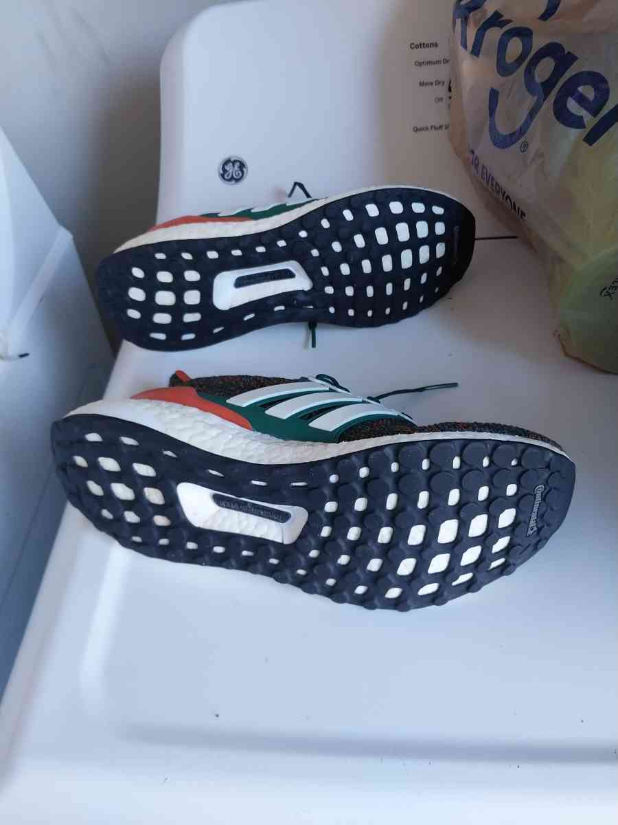 Adidas Miami hurricane - Mount Orab, Ohio