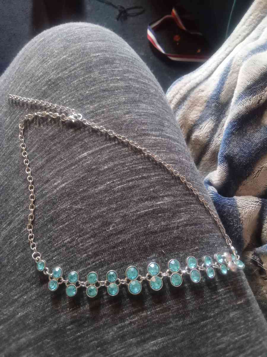 womes necklace - Ontario, New York - FleaMarketBay