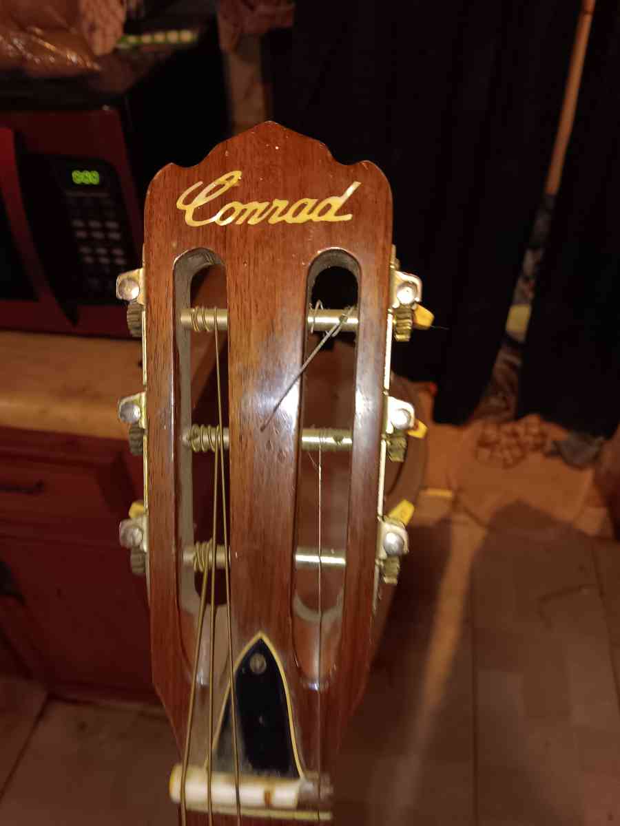 comrad resonator guitar - Wills Point, Texas - FleaMarketBay
