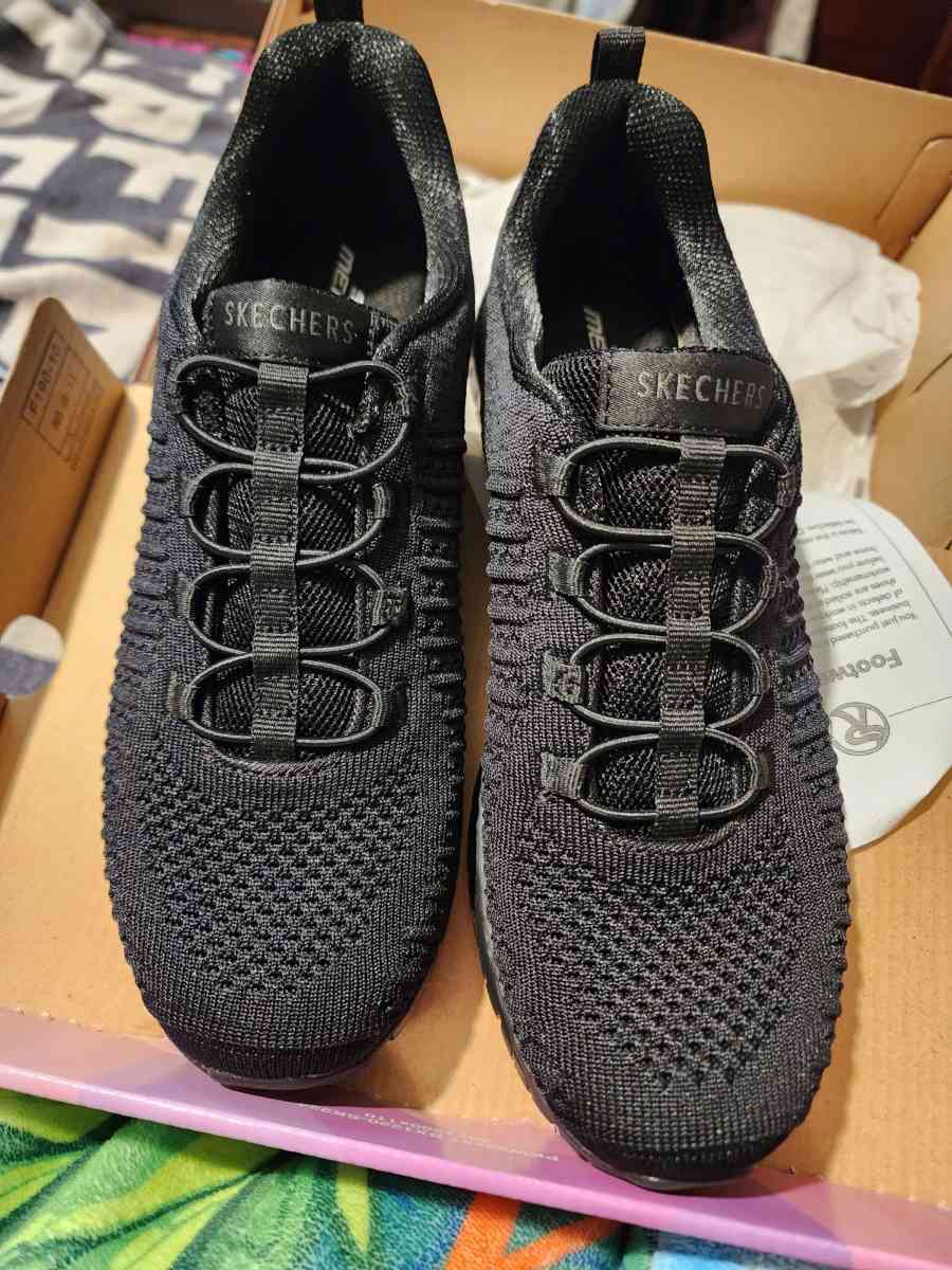 Memory Foam Sketchers - Grandy, Minnesota - FleaMarketBay