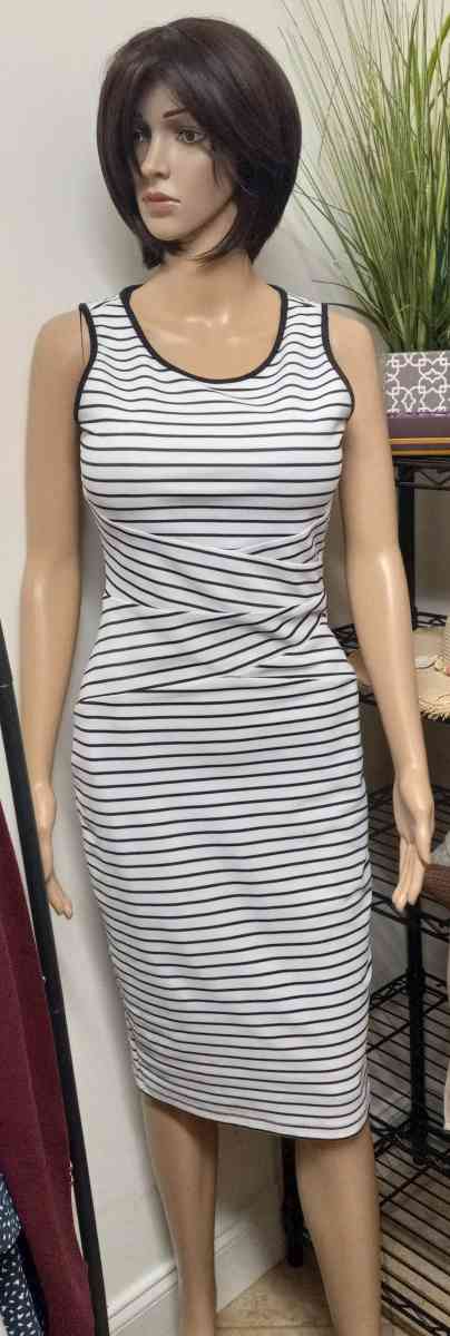 Dresser - West Palm Beach, Florida - FleaMarketBay