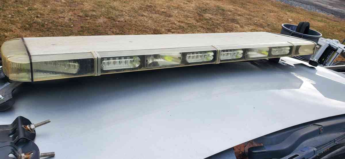 Whelen LfL Liberty 48in Lightbar - Effort, Pennsylvania - FleaMarketBay