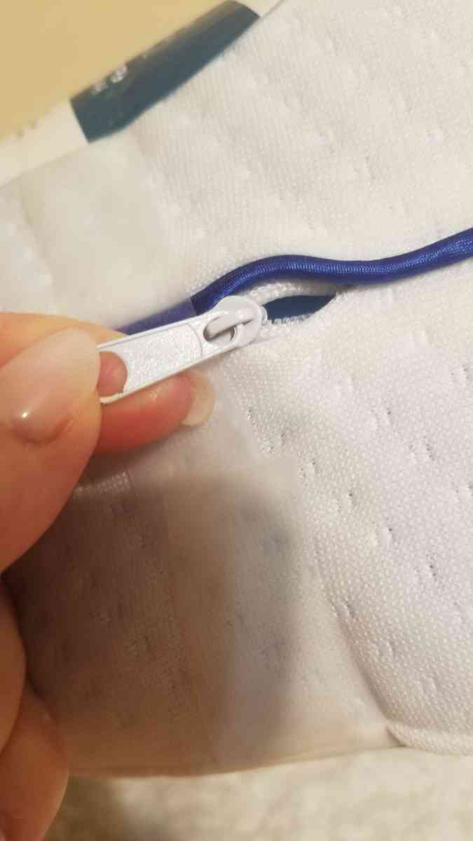 leg pillow for back support - Brooklyn, New York - FleaMarketBay