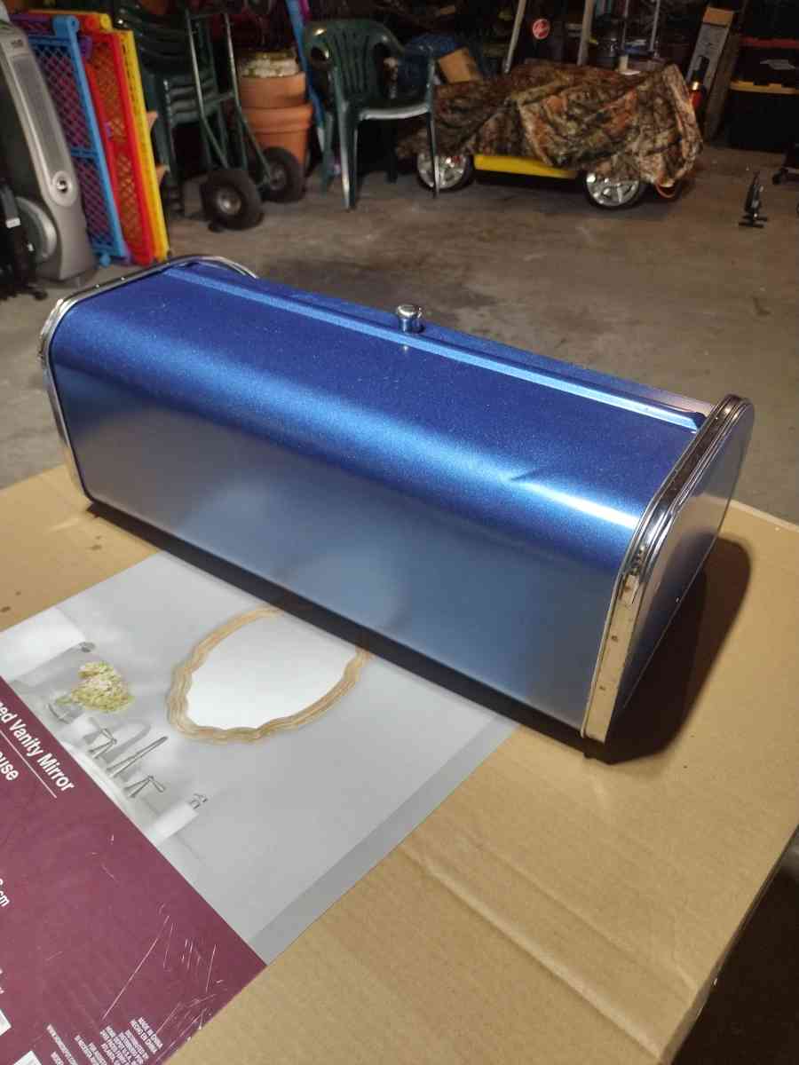 Vintage refurbished bread box - Katy, Texas - FleaMarketBay
