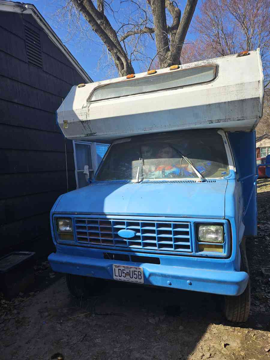 1987 Ford Econoline - Kansas City, Kansas - FleaMarketBay