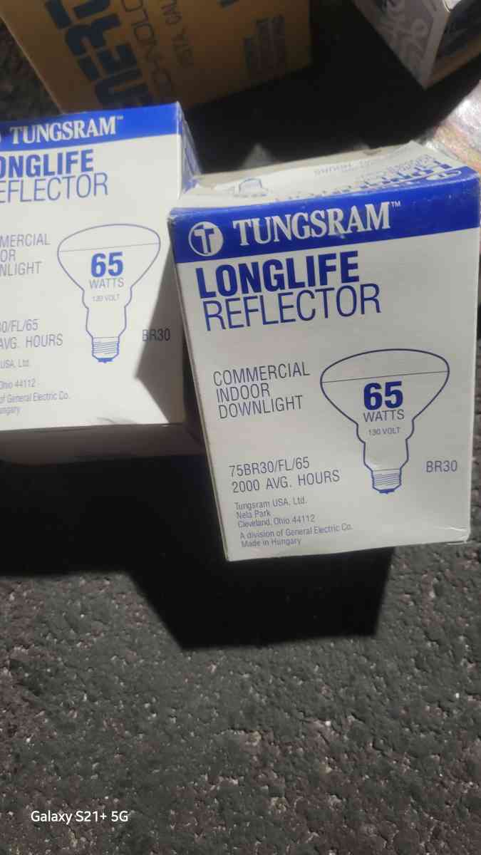 light bulbs - Las Vegas, Nevada - FleaMarketBay