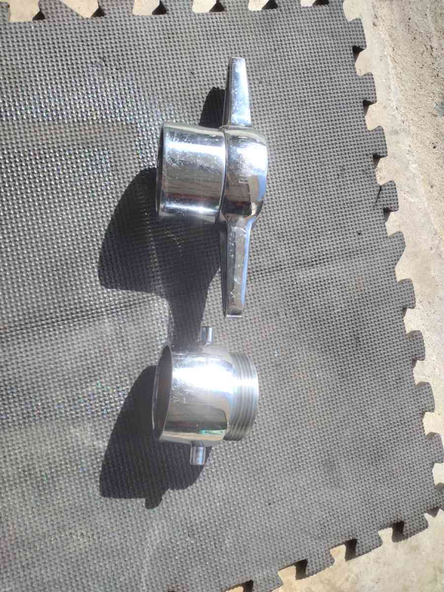 AKRON BFG TWO N A HALF inch Hydrant adapter - Katy, Texas - FleaMarketBay