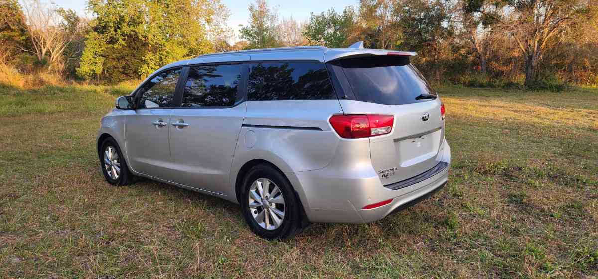 kia Sedona 2017 - Orlando, Florida - FleaMarketBay