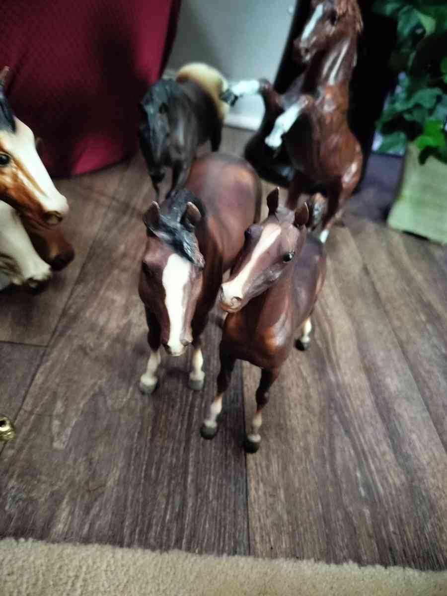 Brayer horse collectables - Hixson, Tennessee - FleaMarketBay