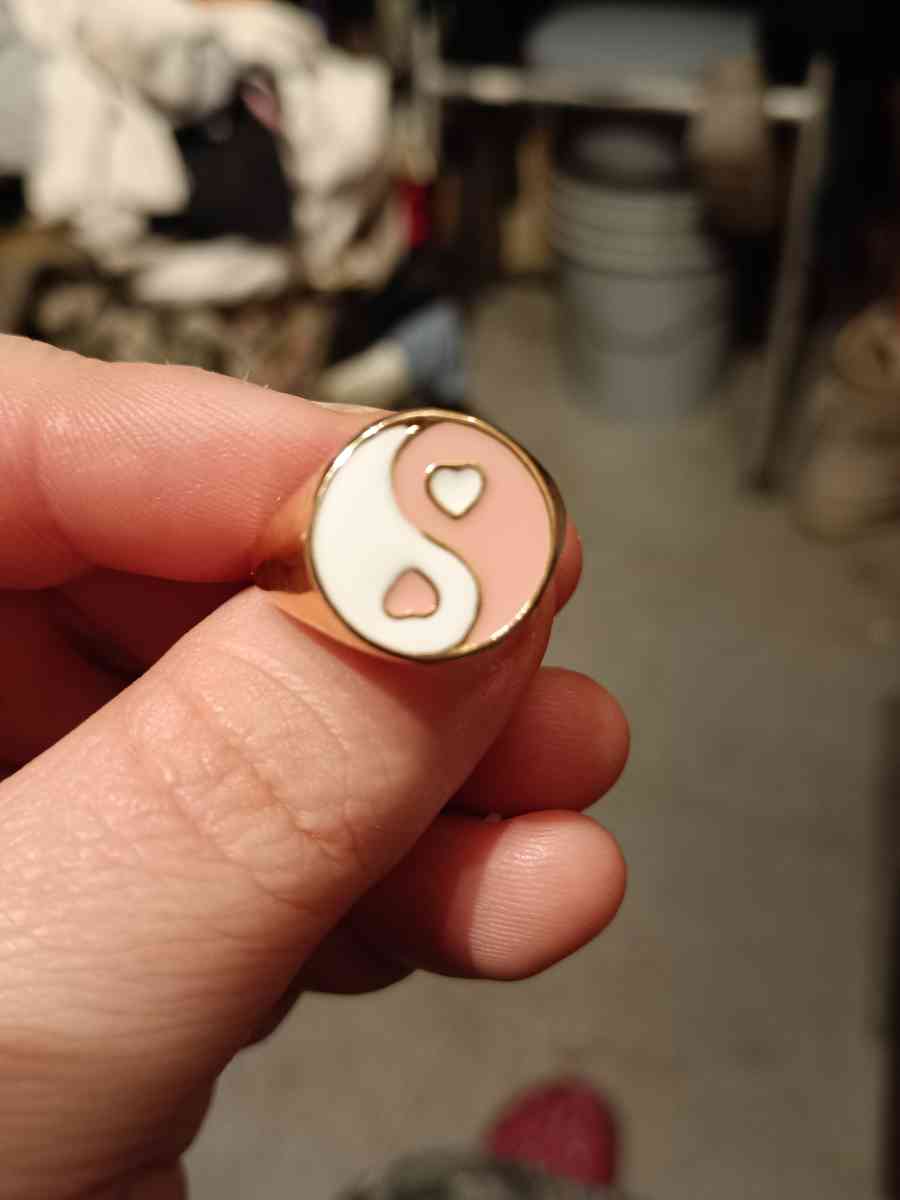 Ladys rings - Lake City, Florida - FleaMarketBay