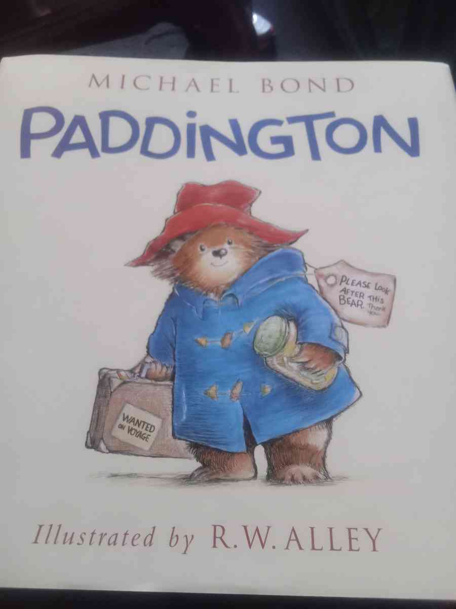 Paddington bear book hardcover - Ontario, New York