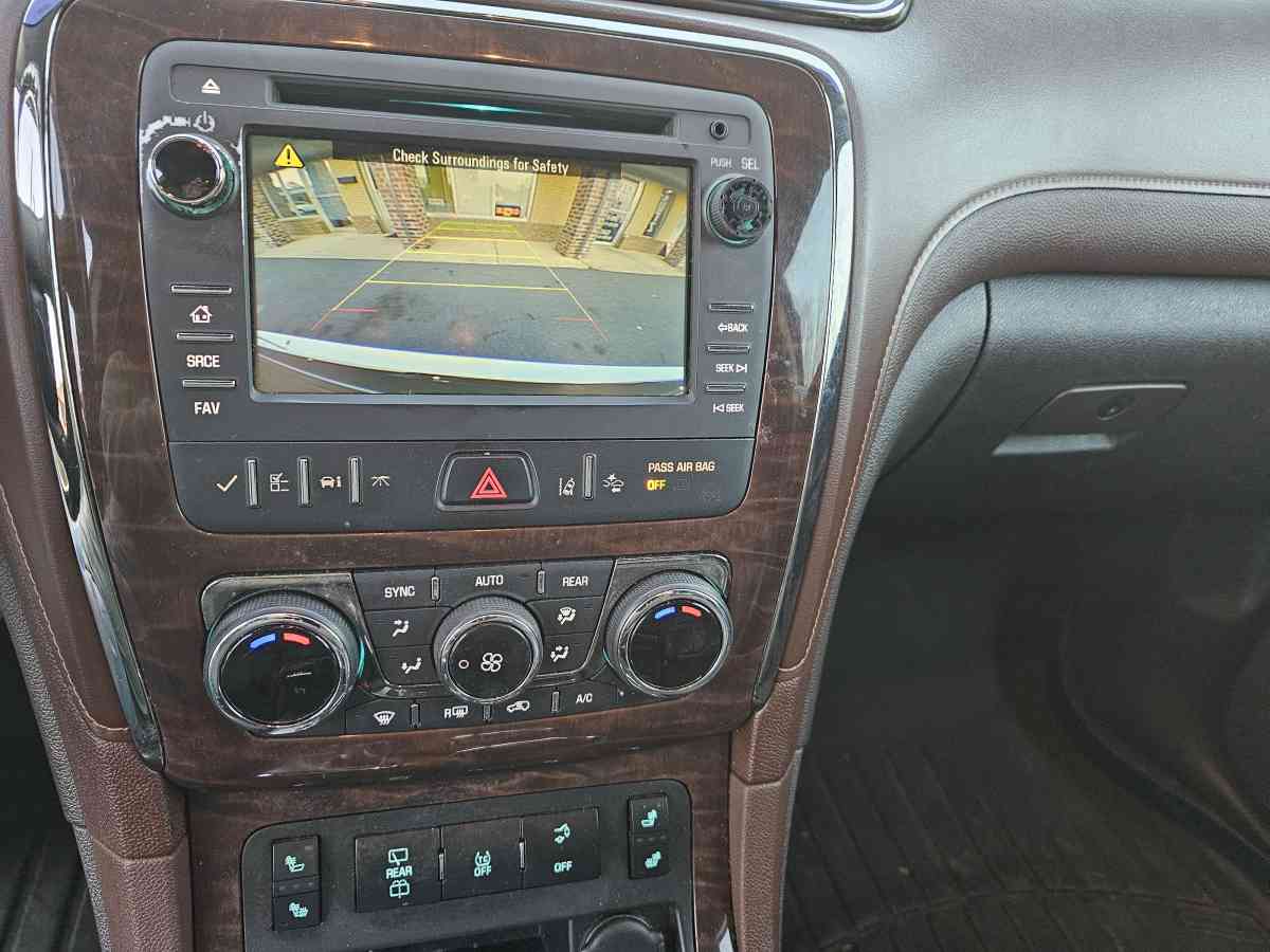 Buick enclave - Charlotte, North Carolina - FleaMarketBay