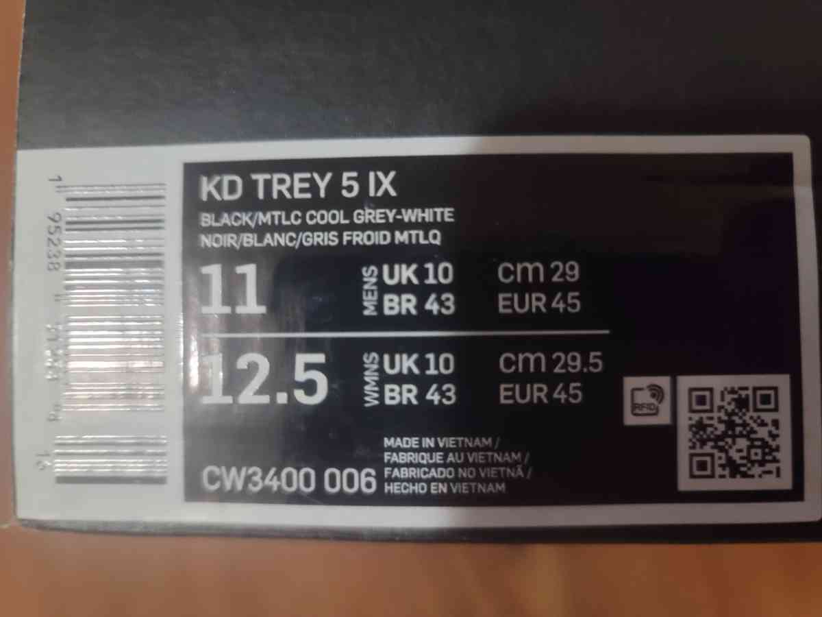 KD TREY 5IX siz 11 - Gulf Shores, Alabama - FleaMarketBay