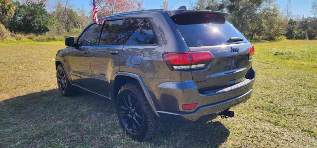 Jeep Gran Cherokee 2018 - Orlando, Florida - FleaMarketBay