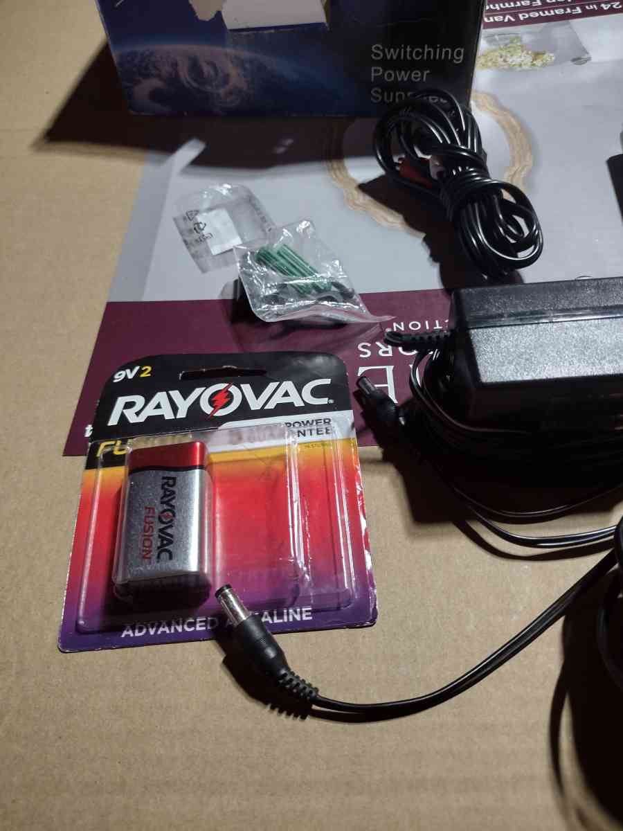 mini wireless spy cam and plug in receiver - Katy, Texas - FleaMarketBay