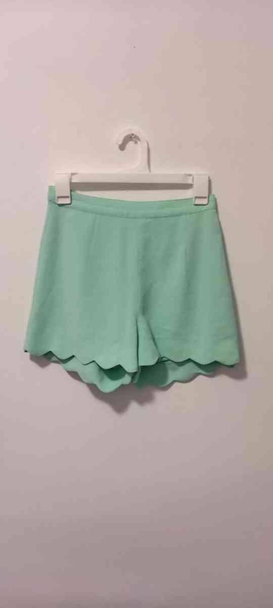 Double Zero Mint Scalloped Shorts - Los Angeles, California - FleaMarketBay
