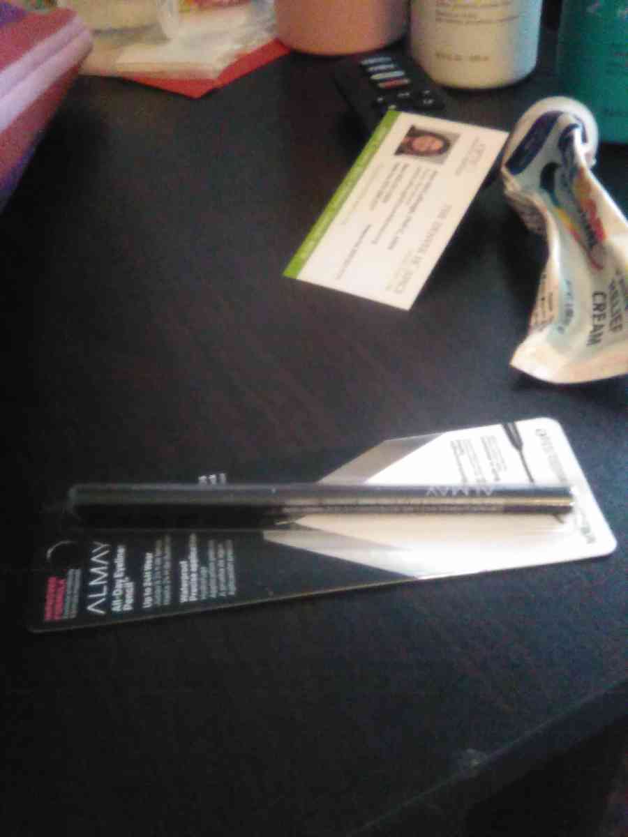 eyeliner - Aurora, Colorado - FleaMarketBay