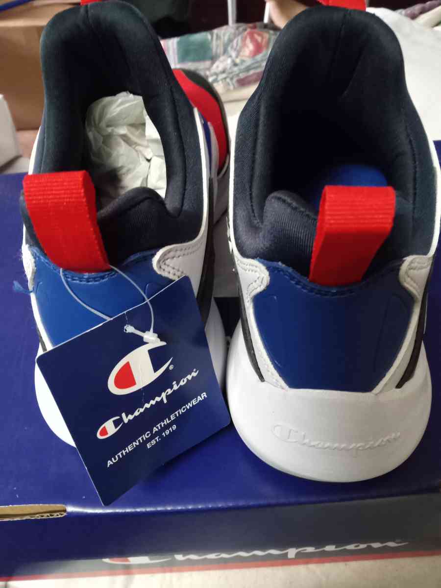 Althletic tennis shoes - Gastonia, North Carolina