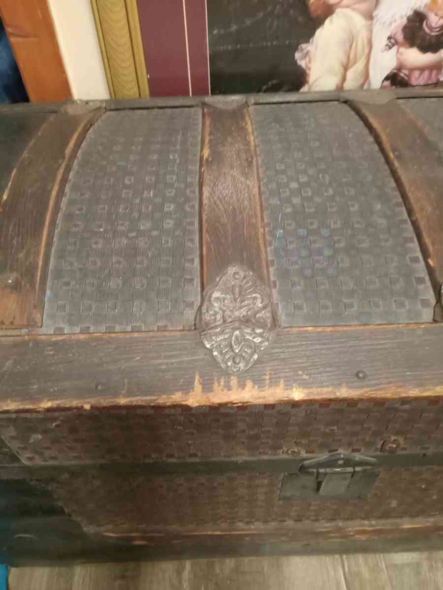 1800s steamboat chest - Omaha, Nebraska - FleaMarketBay